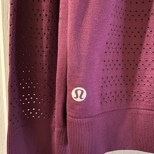 Lululemon Burgundy Long-Sleeved Swiftly Tech Relaxed Fit Size 10